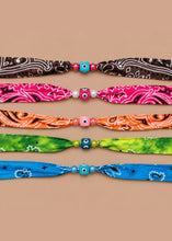 Afbeelding in Gallery-weergave laden, The BANDANA Bracelet