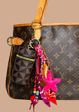 Afbeelding in Gallery-weergave laden, Lip Charm Case