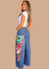 Afbeelding in Gallery-weergave laden, THE OG ART JEANS - MULTI PATCH
