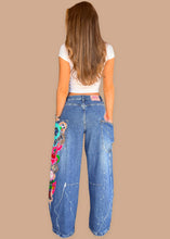 Afbeelding in Gallery-weergave laden, THE OG ART JEANS - MULTI PATCH
