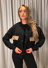 Afbeelding in Gallery-weergave laden, The Le-Chic Bomber - Black
