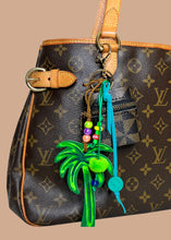 Afbeelding in Gallery-weergave laden, Palm Charm Case
