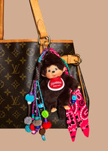 Afbeelding in Gallery-weergave laden, Monkey-Chi Charm
