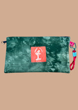 Load image into Gallery viewer, Bandana Azul Clutch
