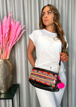 Afbeelding in Gallery-weergave laden, The Boho Leather Bag - Pink

