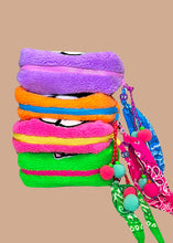 Load image into Gallery viewer, Snoopy LOVE Pochette
