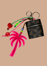 Afbeelding in Gallery-weergave laden, Palm Charm Case
