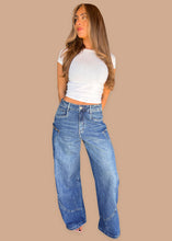 Afbeelding in Gallery-weergave laden, THE OG ART JEANS - SWOOPY
