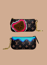 Load image into Gallery viewer, THE OG BAG 25 – Stay Weird
